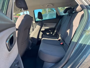 Seat Leon ST 1.6 TDI DSG. AHK. NAVI. LED. SHZ. PDC Vorschaubild 10