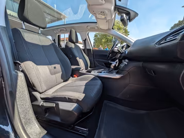 Peugeot 308 SW 1.5 Blue-HDi Active Business Automatik Vorschaubild 7
