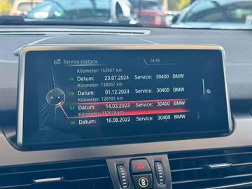 BMW 220d xDrive Advantage NAVI. HUD. 4x4. Kamera Vorschaubild 26