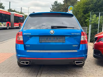 Skoda Octavia RS 4x4. DSG. NAVI. AHK. KESSY. SHZ Vorschaubild 5
