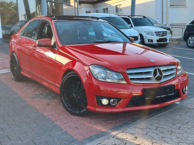 Mercedes-Benz C 350 Avantgarde AMG 4x4. PANO. NAVI. AHK Baujahr 2014 (140.800 km, Benzin, 306 PS) - Gebrauchtwagen bei Autohaus Dörrschuck Mainz