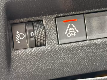 Peugeot 2008 Business Line NAVI. PDC. LED. BT Vorschaubild 32