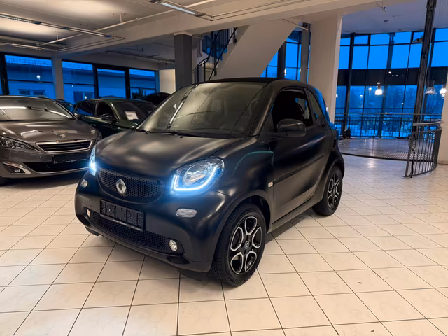 Smart fortwo passion NAVI SHZ MEDIA LEDER TEMPOMAT Baujahr 2019 (87.100 km, Benzin, 90 PS) - Gebrauchtwagen bei Autohaus Dörrschuck Mainz