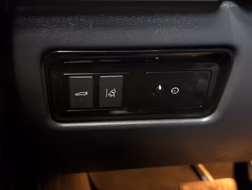 Jaguar XE 25t R-Sport AWD KAMERA Sitzheiz. PANORAMA Vorschaubild 16