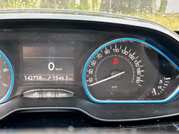 Peugeot 2008 Active PANO.NAVI.SHZ.BT Vorschaubild 19