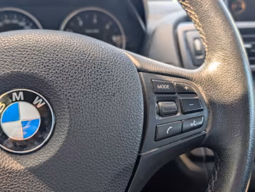 BMW 116d Lounge AUTOMATIK. PDC. TEMPOMAT. BT Vorschaubild 25