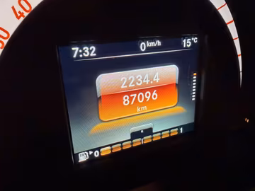 Smart fortwo passion NAVI SHZ MEDIA LEDER TEMPOMAT Vorschaubild 10