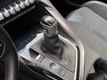 Peugeot 3008 GT Line NAVI. LED. Kamera. SHZ Vorschaubild 5