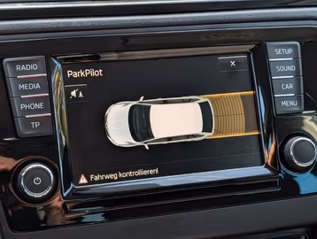 Skoda Rapid Spaceback Ambition AHK. SHZ. PDC. DAB Vorschaubild 33