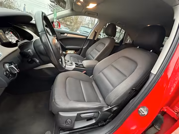 Audi A4 2.0 TFSI NAVI. XENON. SHZ. PDC Vorschaubild 8