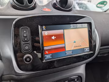 Smart fortwo passion NAVI SHZ MEDIA LEDER TEMPOMAT Vorschaubild 8