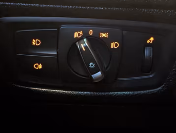 BMW 118i Sport Line *LED*NAVI*SHZ*PDC*AUTOMATIK* Vorschaubild 21