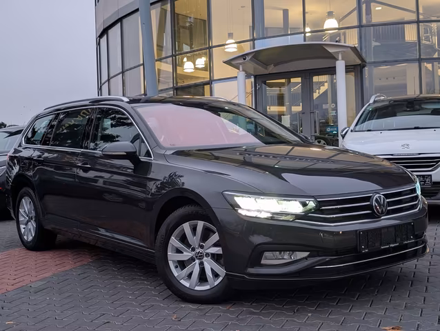 Volkswagen Passat 2.0 TDI Business LED ACC Navi Automatik - Foto 1 von 42 - Autohaus Dörrschuck Mainz