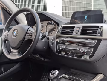 BMW 118i Advantage SHZ. NAVI. PDC. 1.Hand Vorschaubild 14