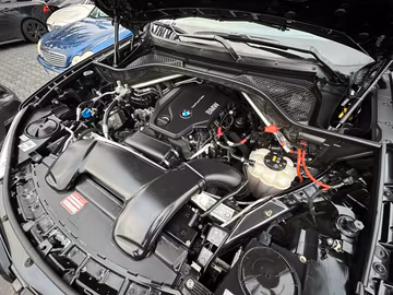 BMW X5 sDrive25d *PANO*HEAD-UP*NAVI*SHZ*PDC*KAMERA* Vorschaubild 30