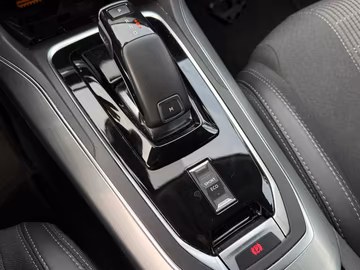 Peugeot 308 SW Allure EAT8. NAVI. Kamera. PDC Vorschaubild 10