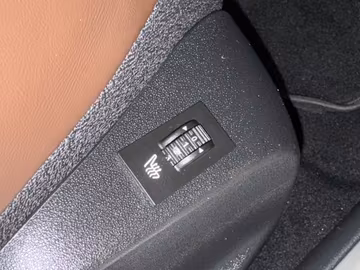 DS Automobiles DS3 Cafe Racer L.E. NAVI. AHK. SHZ. LEDER Vorschaubild 18