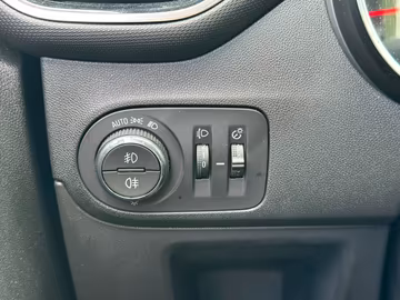 Opel Crossland Elegance NAVI. Kamera. Alcantara. LED Vorschaubild 20