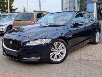 Jaguar XF 20d Portfolio 8G LED NAVI LEDER KAMERA ab199€ Vorschaubild 2
