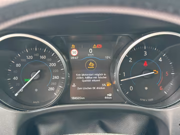 Jaguar F-PACE 20d Pure AHK. NAVI. Kamera. PDC Vorschaubild 7
