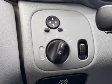 Mercedes-Benz C 200 Kompressor Elegance KLIMA. HOLZDEKOR. Vorschaubild 20