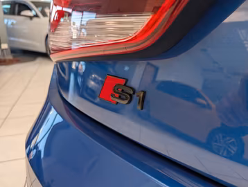 Audi S1 Sportback quattro 4x4. NAVI. SHZ. PDC Vorschaubild 10