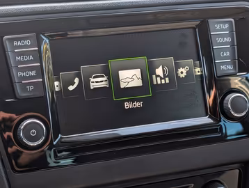 Skoda Rapid Spaceback Ambition AHK. SHZ. PDC. DAB Vorschaubild 32