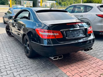 Mercedes-Benz E 200 Coupé SHZ. LEDER. PDC. ALU Vorschaubild 5