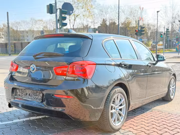 BMW 118i Advantage NAVI. SHZ. PDC. AUTOMATIK Vorschaubild 5