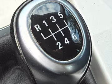 BMW 318d GT NAVI. XENON. PDC. BT. TEMPOMAT Vorschaubild 14