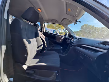 Suzuki Swift 1.2 Club 1.Hand. SHZ. BT. KEYLESS Vorschaubild 9