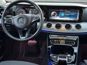 Mercedes-Benz E 200 T Avantgarde T LED Navi Kamera Spurassist Vorschaubild 8