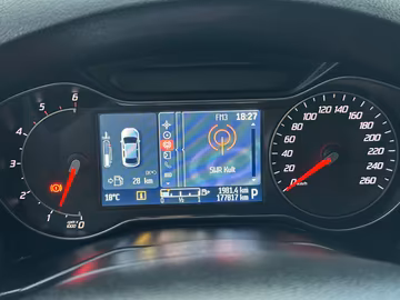 Ford Mondeo Turnier Business*LEDER*SITZKLIMA*AHK*XENO Vorschaubild 12