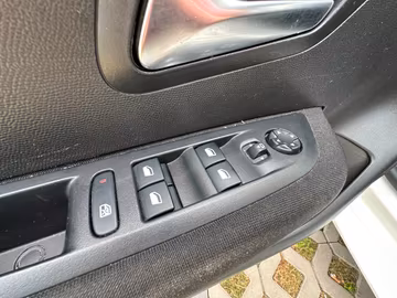 Peugeot 208 Active Pack NAVI. LED. PDC. BT Vorschaubild 19