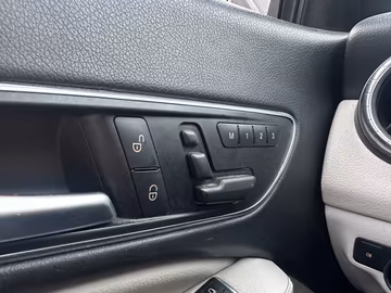 Mercedes-Benz CLA 250 Coupé AMG-STYLING KAMERA MEMORY NAVI Vorschaubild 10