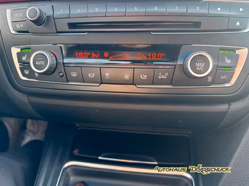 BMW 328 i Touring Sitzh*Klimaaut* Bi-Xenon* Navi* Vorschaubild 14