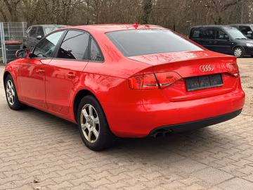 Audi A4 2.0 TFSI NAVI. XENON. SHZ. PDC Vorschaubild 5