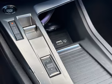 Peugeot 308 Active Pack AUTOMATIK. NAVI. LED. CARPLAY Vorschaubild 22