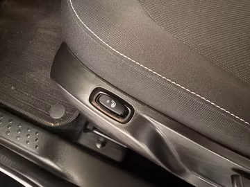 Smart fortwo passion NAVI SHZ MEDIA LEDER TEMPOMAT Vorschaubild 8