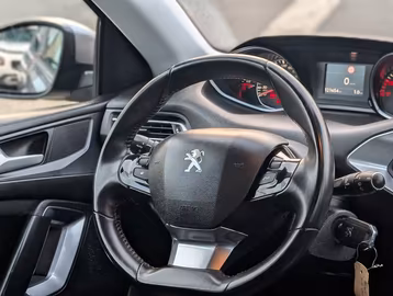 Peugeot 308 SW Active Pack NAVI. PDC. KLIMAAUT. TEMPOMAT Vorschaubild 16