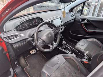 Peugeot 2008 GT Line NAVI. Automatik. LED. PDC Vorschaubild 10