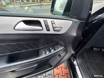 Mercedes-Benz GLE 350d 4MATIC AMG LINE. PANO. 360°-KAMERA. NAV Vorschaubild 6