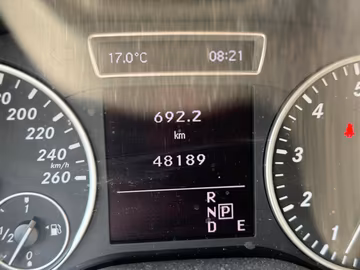 Mercedes-Benz B 180 Sports Tourer SHZ. MASSAGE. AUTOM. PDC Vorschaubild 9