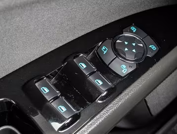 Ford Mondeo 2.0 TDCi Business NAVI. SHZ. PDC. Kamera Vorschaubild 24