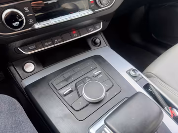Audi Q5 2.0 TDI Sport quattro NAVI. LED. PDC. 1.Hand Vorschaubild 12