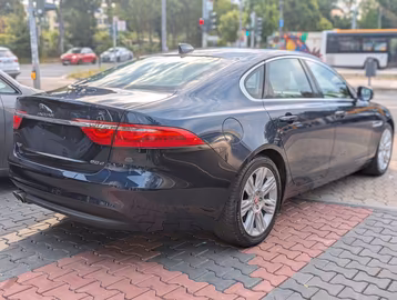 Jaguar XF 20d Portfolio 8G LED NAVI LEDER KAMERA ab199€ Vorschaubild 5