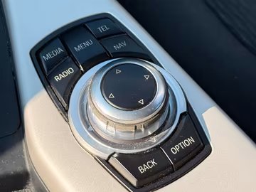 BMW 118i Advantage NAVI. SHZ. PDC. AUTOMATIK Vorschaubild 28