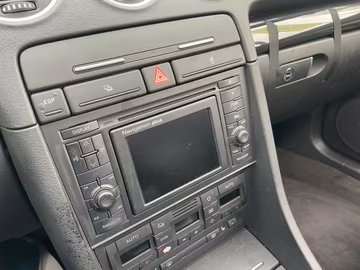 Audi A4 Cabriolet 1.8 Sitzhz. Klimaaut. Xenon  Bordc. Vorschaubild 12