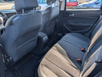 Peugeot 308 SW Allure EAT8. NAVI. Kamera. Keyless Vorschaubild 10