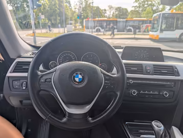 BMW 318d GT Sport-Leder. NAVI. Kamera. PDC. Xenon Vorschaubild 10